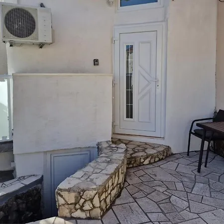 Ana Lozica With Terrace Apartament